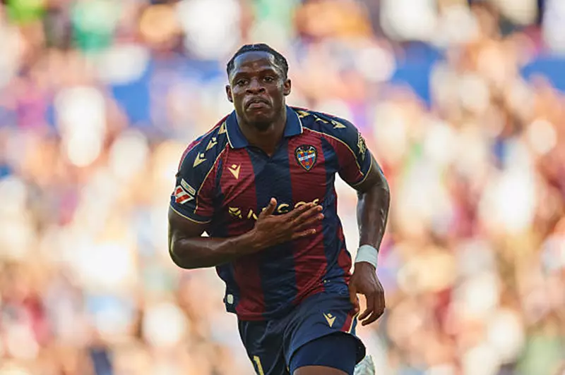 الكشف عن سعر بديل ليفاندوفسكي المحتمل في برشلونة الكشف عن سعر بديل ليفاندوفسكي المحتمل في برشلونة