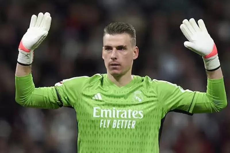 بعد رفض الاستئناف.. ريال مدريد يفقد لونين أمام فالنسيا بعد رفض الاستئناف.. ريال مدريد يفقد لونين أمام فالنسيا