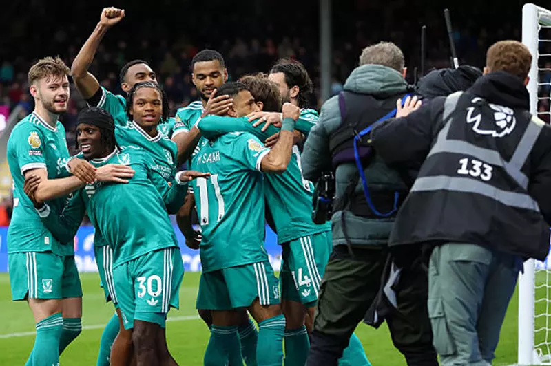 صباحك أوروبي.. صدمة في ليفربول.. وبديل بيدري صباحك أوروبي.. صدمة في ليفربول.. وبديل بيدري