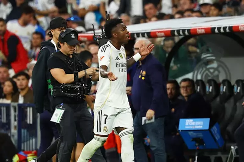 صباحك أوروبي.. عرض لبيلينجهام.. وغضب فينيسيوس صباحك أوروبي.. عرض لبيلينجهام.. وغضب فينيسيوس